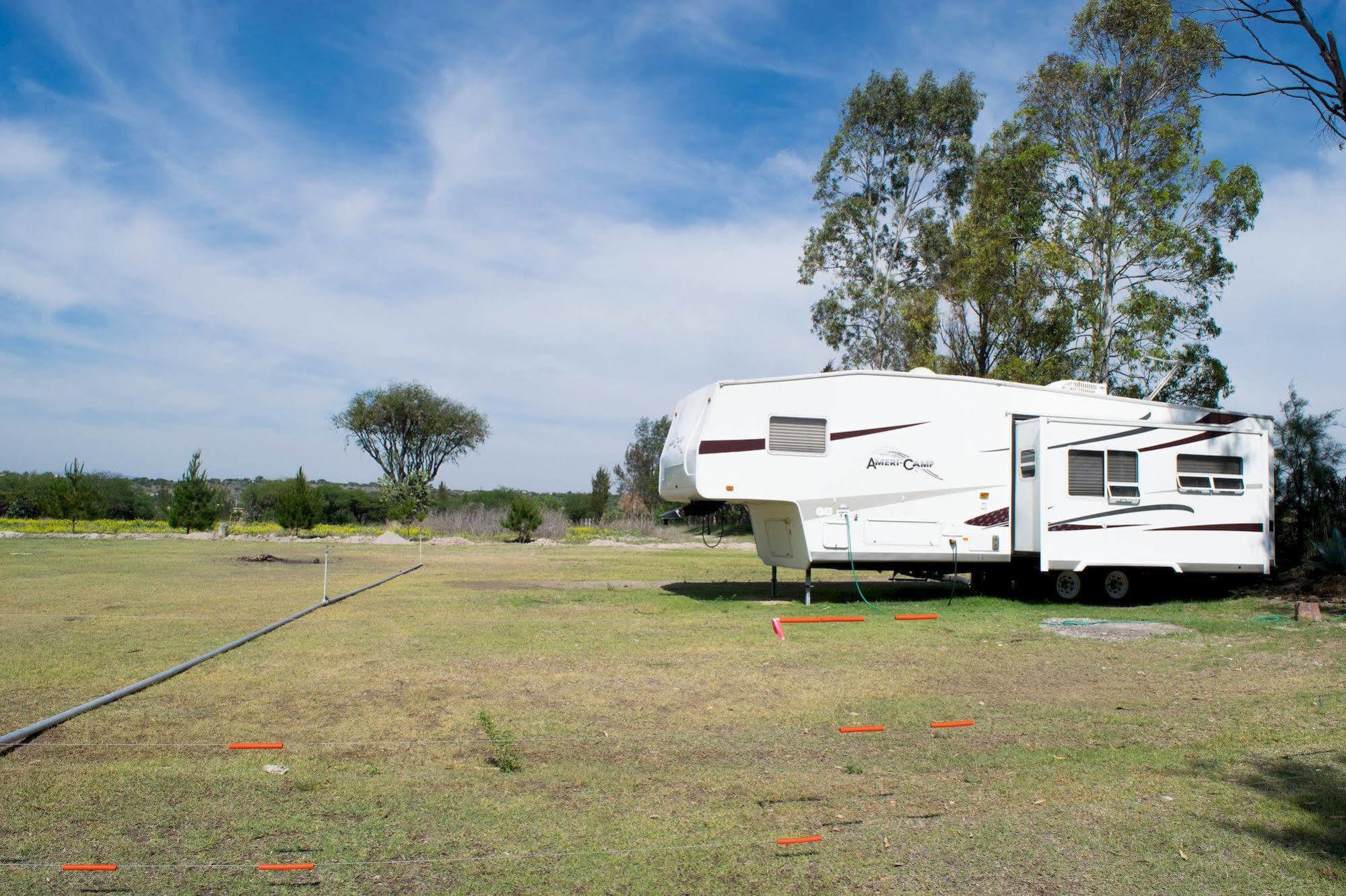 Cieneguita Hotel Rv Park San Ramon מראה חיצוני תמונה